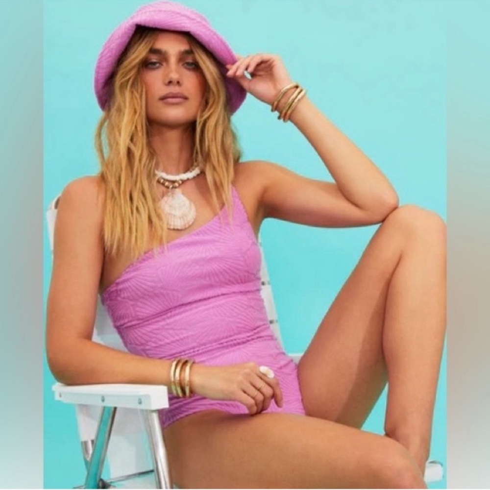 NWT Beach Riot Athena One-Shoulder One-Piece Swimsuit